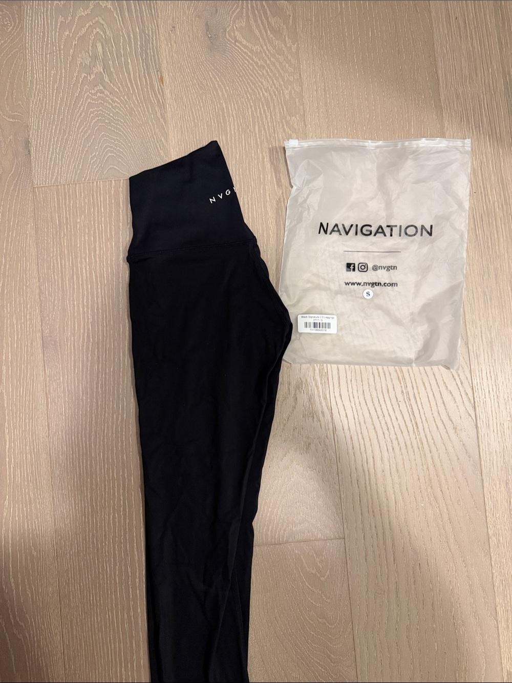 NVGTN signature 2.0 leggings - NWT